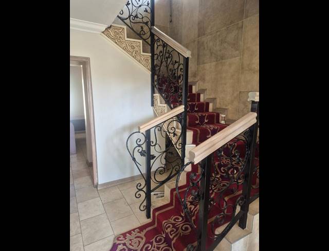 4 BEDROOM PROPERTY TO RENT IN ELDOGLEN